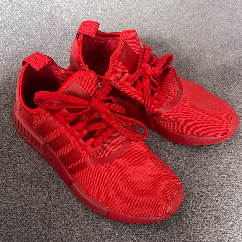 Great condition - red sneakers - size 6.5